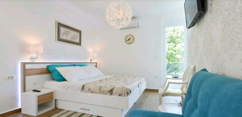 Lavender Apt. W. Balcony In Old Town Zara Esterno foto
