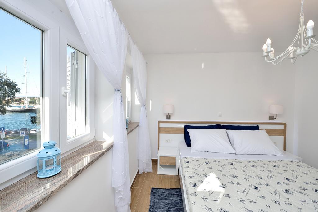 Lavender Apt. W. Balcony In Old Town Zara Esterno foto